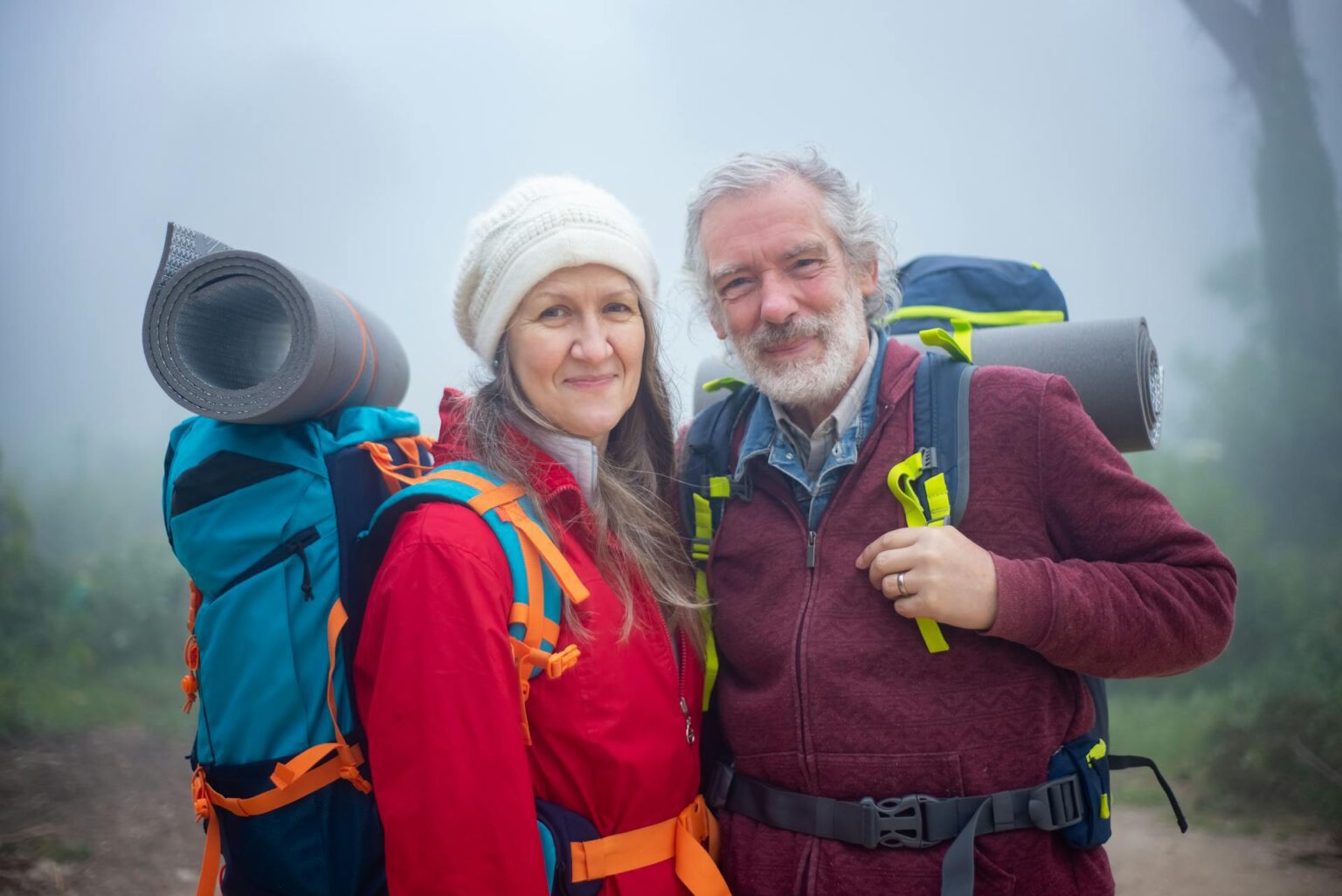 Sophie et Louis lors de leur première randonnée dans les montagnes